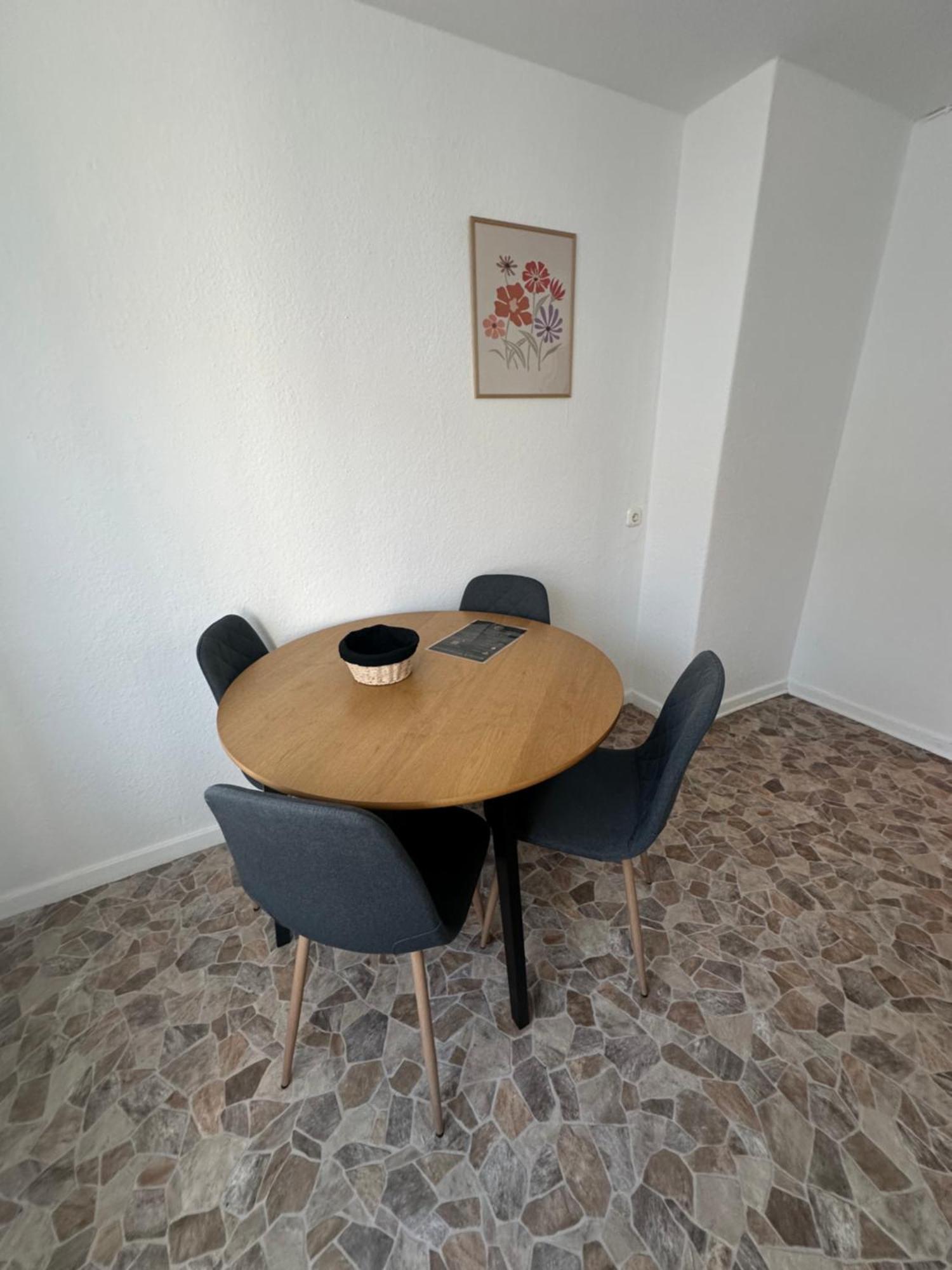 Doppelbett Unterkunft Vahrenwald-List 하노버 외부 사진